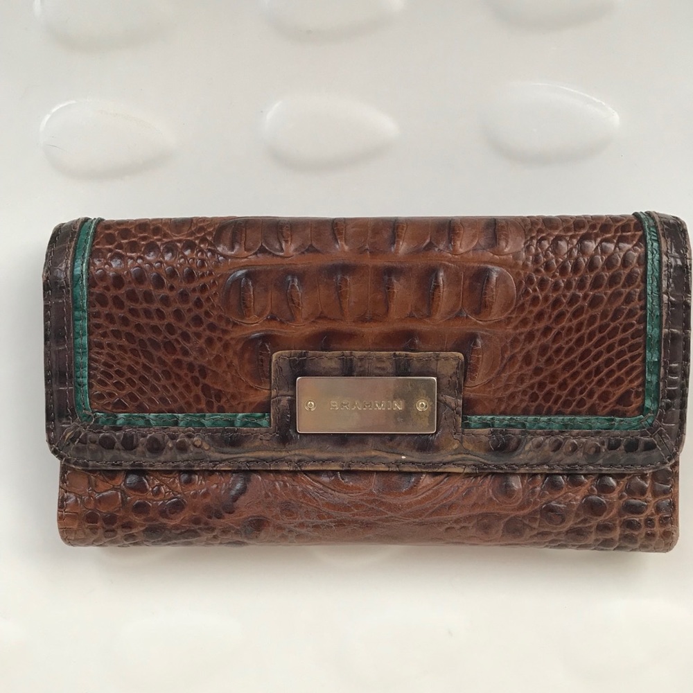 Brahmin wallet